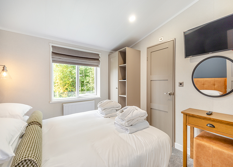 8520139-lp22550-hovingham-unit12-interior01